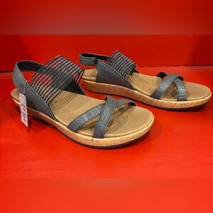 NEW SKETCHERS Brie Dawdle Sandals